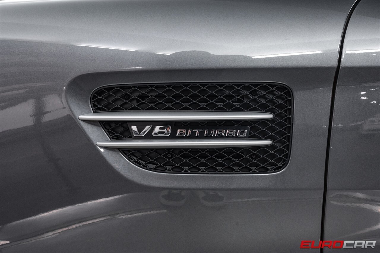 2018 Mercedes-Benz AMG GT  *AMG PERFORMANCE EXHAUST * BEAUTIFUL SPEC* - Photo 12 - Costa Mesa, CA 92626