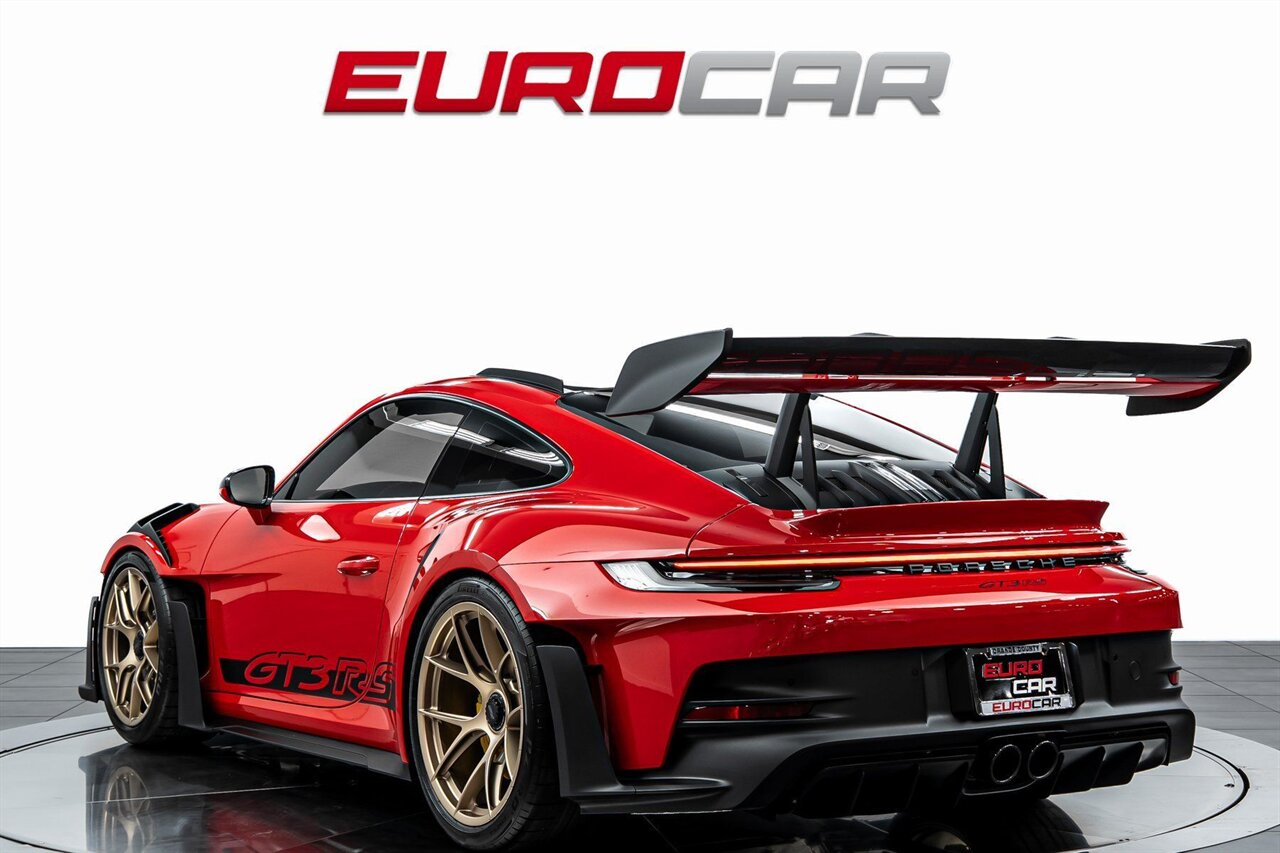 2025 Porsche 911 GT3 RS *WEISSACH PACKAGE * CARBON BUCKET SEATS* *WEISSACH PACKAGE * FRONT AXLE LIFT * RARE COLOR* - Photo 3 - Costa Mesa, CA 92626