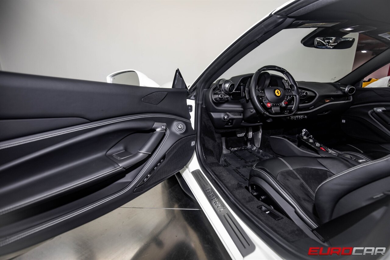 2022 Ferrari F8  *SUSPENSION LIFTER * CARBON OPTIONS* - Photo 9 - Costa Mesa, CA 92626