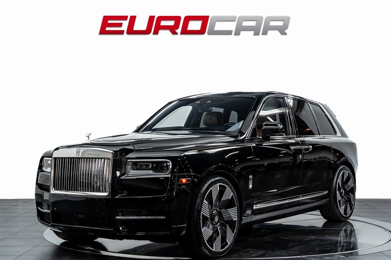 2020 Rolls-Royce Cullinan *STARLIGHT HEADLINER * REAR THEATER CONFIGURATION*  