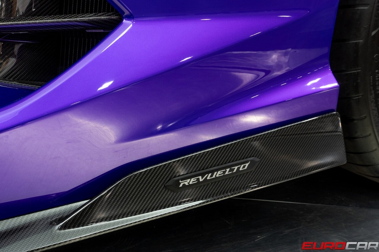 2024 Lamborghini Revuelto  *62,500 IN CARBON FIBER * FACTORY PAINT* - Photo 28 - Costa Mesa, CA 92626