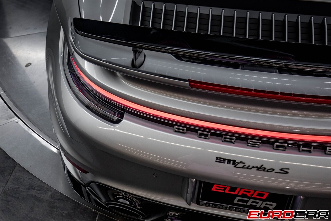 2021 Porsche 911 Turbo S  *911 TURBO SPORTDESIGN PACKAGE * SPORT EXHAUST * LIFT SYSTEM* - Photo 34 - Costa Mesa, CA 92626