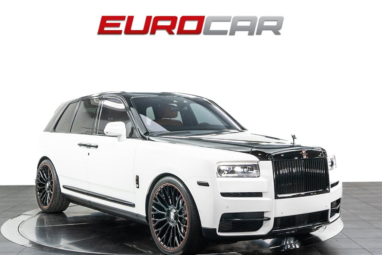 2023 Rolls-Royce Cullinan  *STARLIGHT HEADLINER * CUSTOM TWO-TONE EXTERIOR* - Photo 9 - Costa Mesa, CA 92626