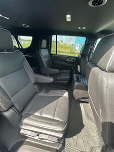 2023 Chevrolet Suburban Premier   - Photo 5 - Medley, FL 33166