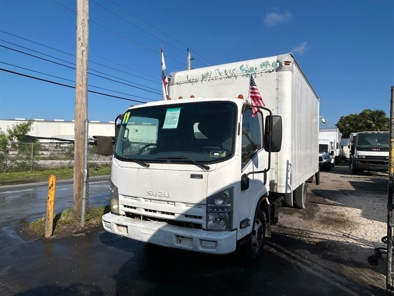 2011 ISUZU NPR   - Photo 1 - Medley, FL 33166