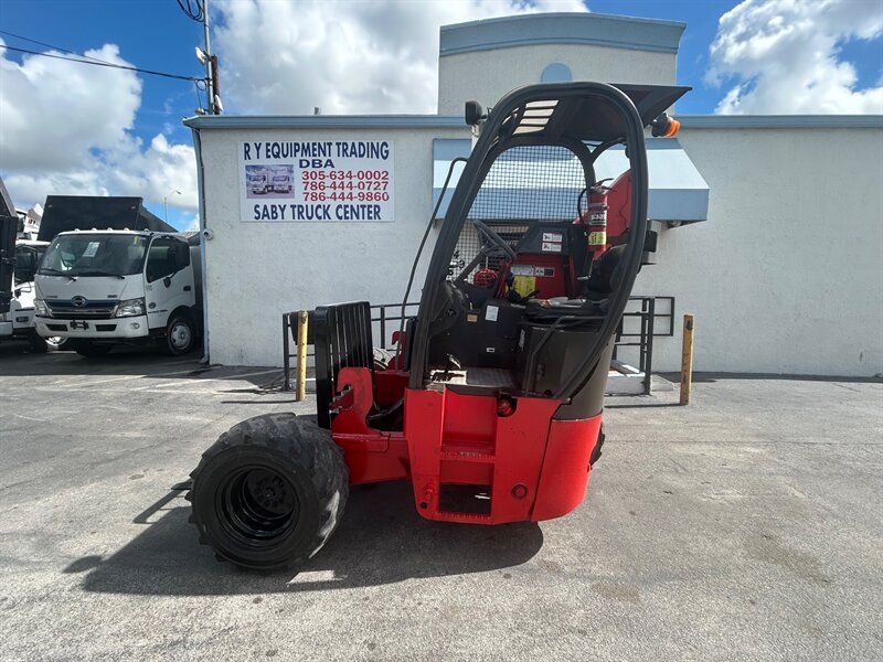 2018 MANITOU TMT55XT 6000 - Photo 3 - Medley, FL 33166