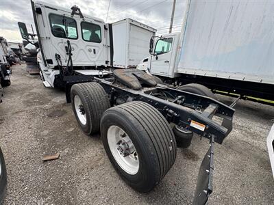 2018 FREIGHTLINER CASCADIA 125 - Photo 3 - Medley, FL 33166