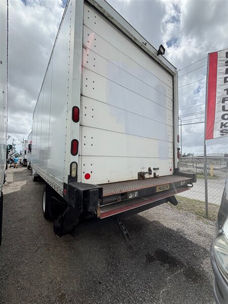 2010 HINO 185 4X2 - Photo 4 - Medley, FL 33166
