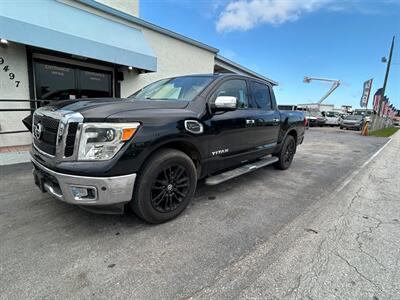 2017 Nissan Titan S   - Photo 2 - Medley, FL 33166