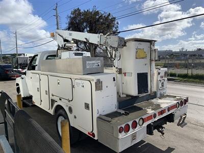 2005 GMC 4500 - Photo 4 - Medley, FL 33166