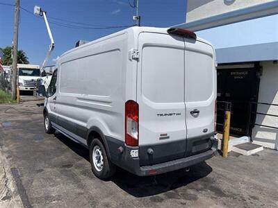 2018 Ford TRANSIT 250   - Photo 4 - Medley, FL 33166