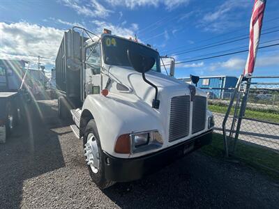 2004 Kenworth T-300   - Photo 3 - Medley, FL 33166