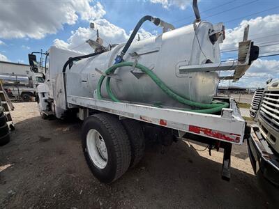 2011 Hino 258A - Photo 6 - Medley, FL 33166