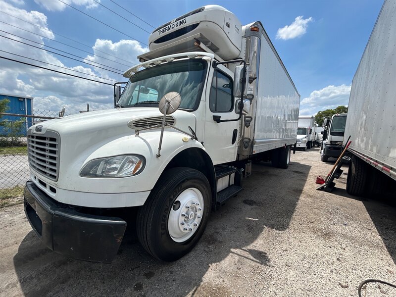 2013 Freightliner M-2   - Photo 1 - Medley, FL 33166