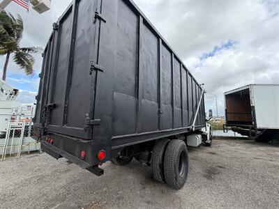 2012 FREIGHTLINER M-2   - Photo 4 - Medley, FL 33166