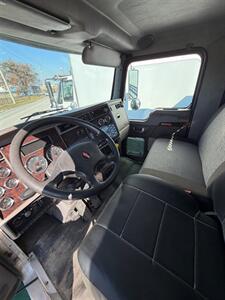 2017 Kenworth T270   - Photo 7 - Medley, FL 33166