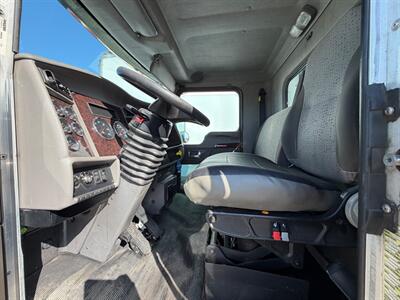2017 Kenworth T270   - Photo 3 - Medley, FL 33166