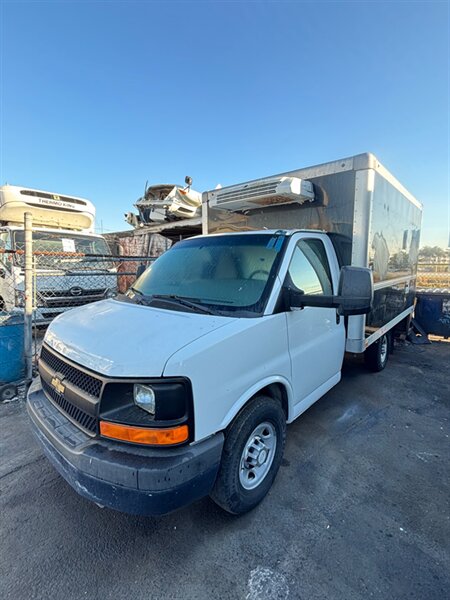 2014 Chevrolet Express 3500 - Photo 2 - Medley, FL 33166