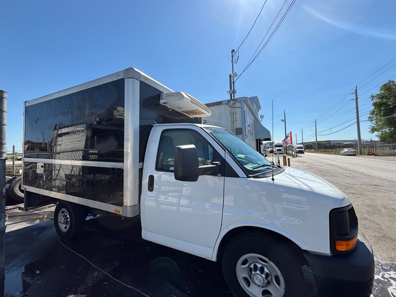 2014 Chevrolet Express 3500  