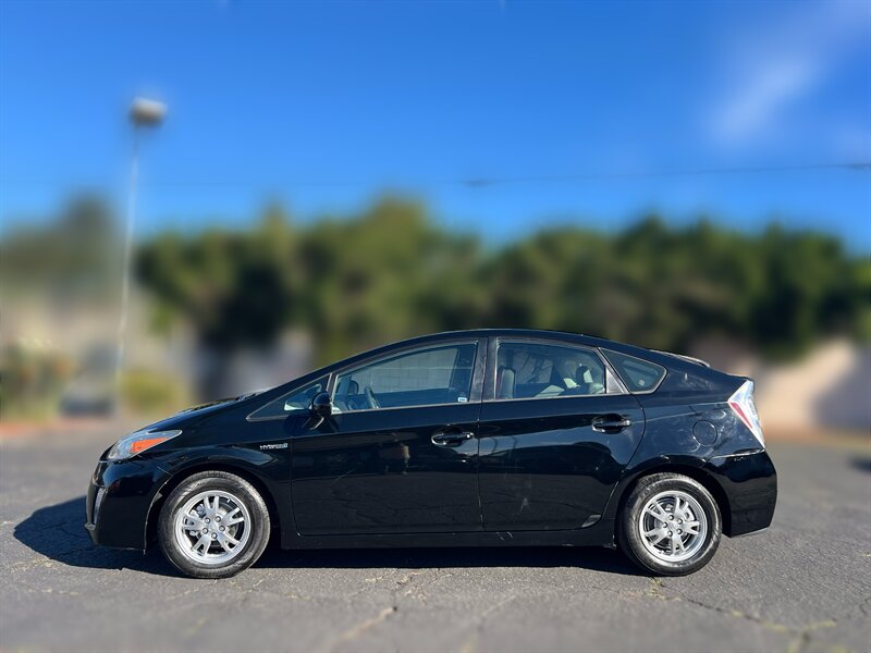 2010 Toyota Prius IV   - Photo 1 - Ventura, CA 93003