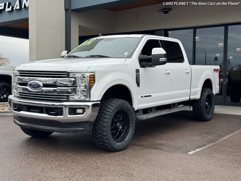 The 2019 Ford F-250 Super Duty Lariat DIESEL TRUCK photos