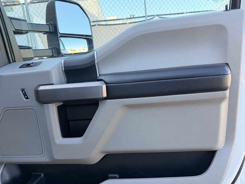 2021 Ford F-250 Super Duty DIESEL TRUCK 4WD LOW MI FORD F250 TRUCK - Photo 17 - Scottsdale, AZ 85257