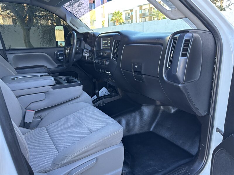 2018 GMC Sierra 2500 LIFTED DIESEL TRUCK 4WD LOW MI GMC 2500 LIFTED 4X4 - Photo 9 - Scottsdale, AZ 85257