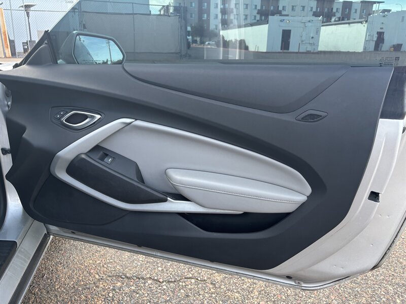 2018 Chevrolet Camaro SS 78K MILES LEATHER SEAT CHEVROLET CAMARO SS FAST - Photo 27 - Scottsdale, AZ 85257