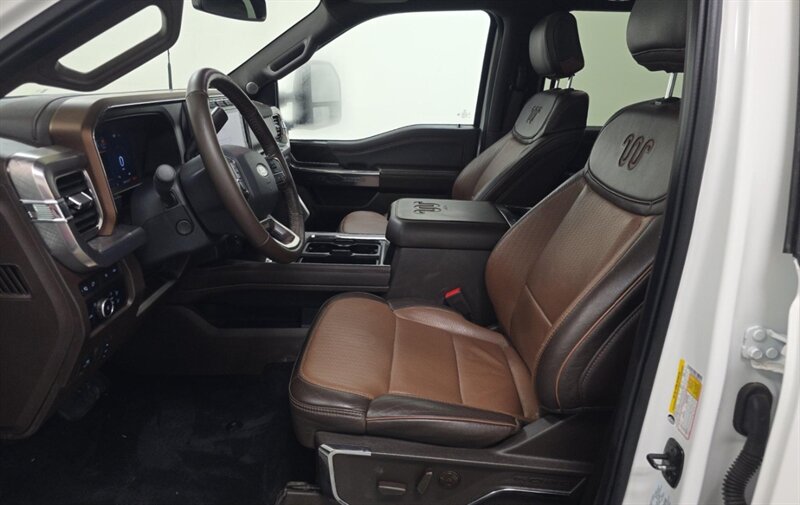 2024 Ford F-450 Super Duty King Ranch DUALLY DIESEL TRUCK 4WD HI OUTPUT 6.7L - Photo 8 - Scottsdale, AZ 85257