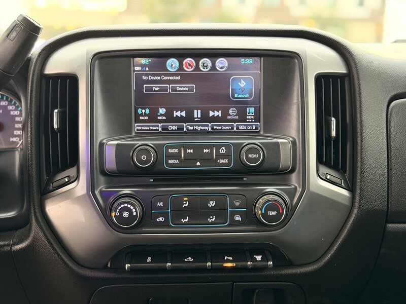 2018 Chevrolet Silverado 2500 DURAMAX DIESEL TRUCK 4WD LOW MI CHEVY 2500 DIESEL - Photo 17 - Scottsdale, AZ 85257