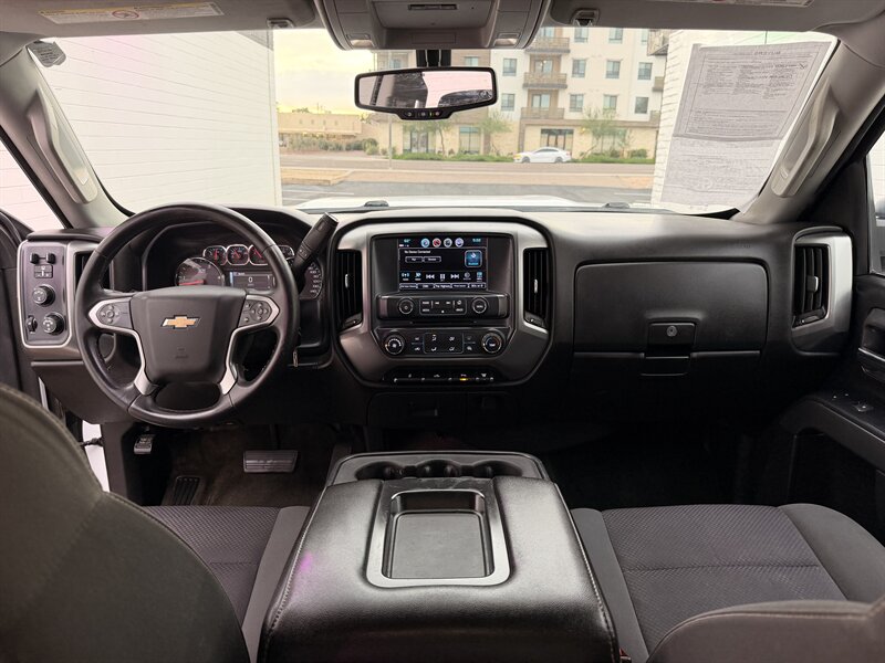 2018 Chevrolet Silverado 2500 DURAMAX DIESEL TRUCK 4WD LOW MI CHEVY 2500 DIESEL - Photo 14 - Scottsdale, AZ 85257