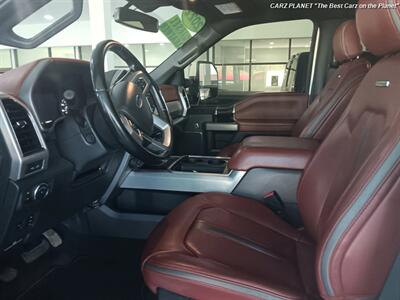 2022 Ford F-350 Super Duty Platinum   - Photo 7 - Portland, OR 97267