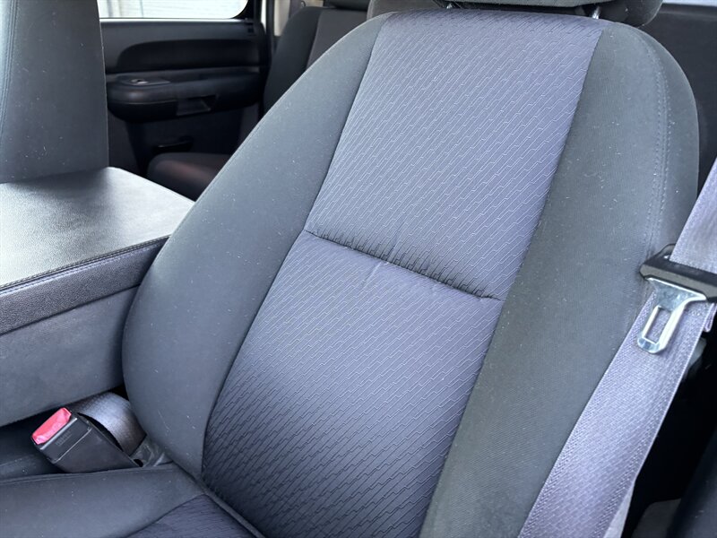 2013 Chevrolet Silverado 2500 DIESEL TRUCK 4WD 80K MI CHEVY SILVERADO 2500 4X4 - Photo 14 - Scottsdale, AZ 85257