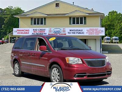 2014 Chrysler Town & Country Touring   - Photo 1 - Lakewood, NJ 08701