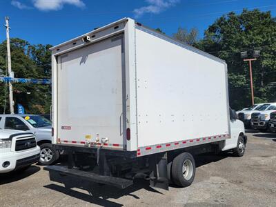 2018 Chevrolet Express Commercial Cutaway   - Photo 4 - Lakewood, NJ 08701