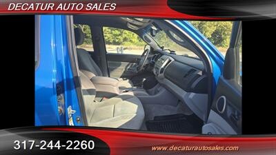 2009 Toyota Tacoma V6   - Photo 11 - Indianapolis, IN 46221
