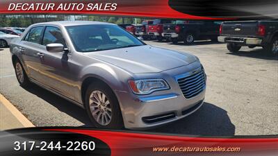 2014 Chrysler 300 Series   - Photo 4 - Indianapolis, IN 46221