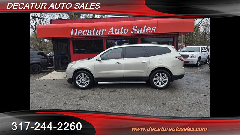 2015 Chevrolet Traverse LT   - Photo 1 - Indianapolis, IN 46221