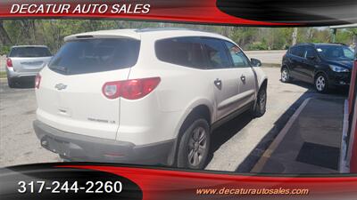 2011 Chevrolet Traverse LS   - Photo 5 - Indianapolis, IN 46221
