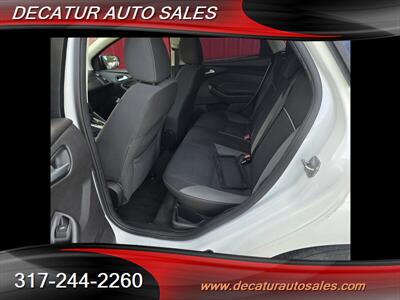 2013 Ford Focus SE   - Photo 16 - Indianapolis, IN 46221