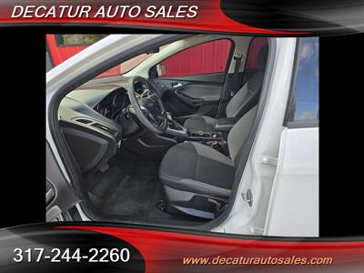 2013 Ford Focus SE   - Photo 15 - Indianapolis, IN 46221