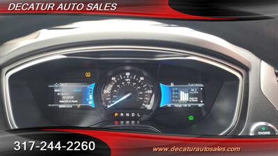 2020 Ford Fusion Hybrid SE   - Photo 13 - Indianapolis, IN 46221
