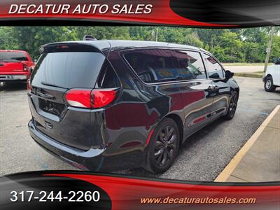 2018 Chrysler Pacifica Touring Plus   - Photo 18 - Indianapolis, IN 46221
