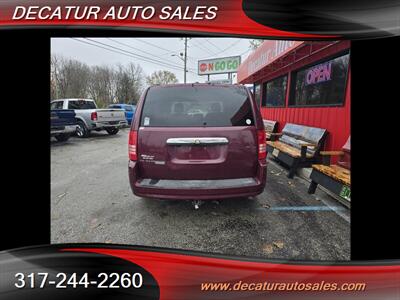 2008 Chrysler Town & Country Touring   - Photo 13 - Indianapolis, IN 46221