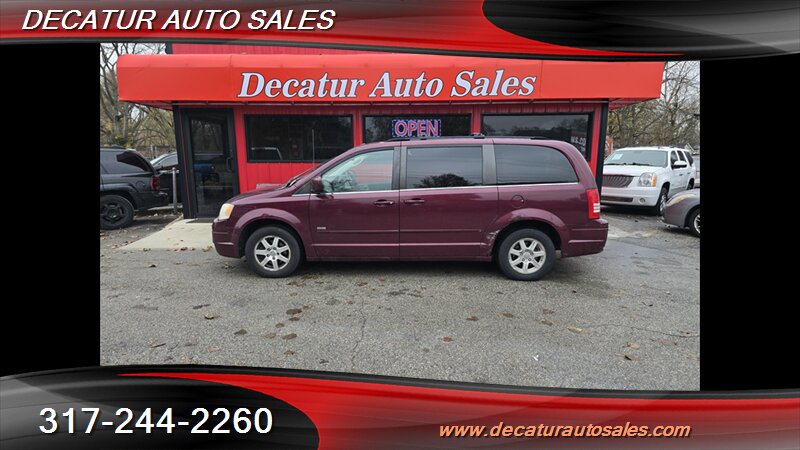 2008 Chrysler Town & Country Touring   - Photo 1 - Indianapolis, IN 46221