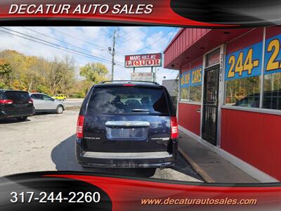 2010 Chrysler Town & Country Touring Plus   - Photo 13 - Indianapolis, IN 46221
