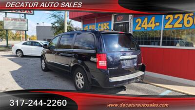 2010 Chrysler Town & Country Touring Plus   - Photo 7 - Indianapolis, IN 46221