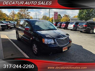 2010 Chrysler Town & Country Touring Plus   - Photo 11 - Indianapolis, IN 46221