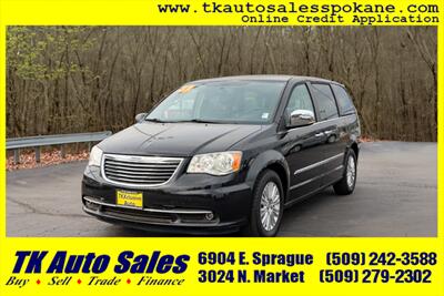 2013 Chrysler Town and Country Touring-L  