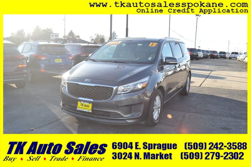 2017 Kia Sedona LX  